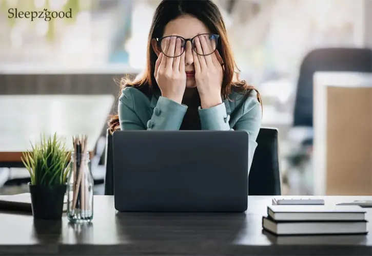 Áp lực công việc khiến bạn stress mất ngủ